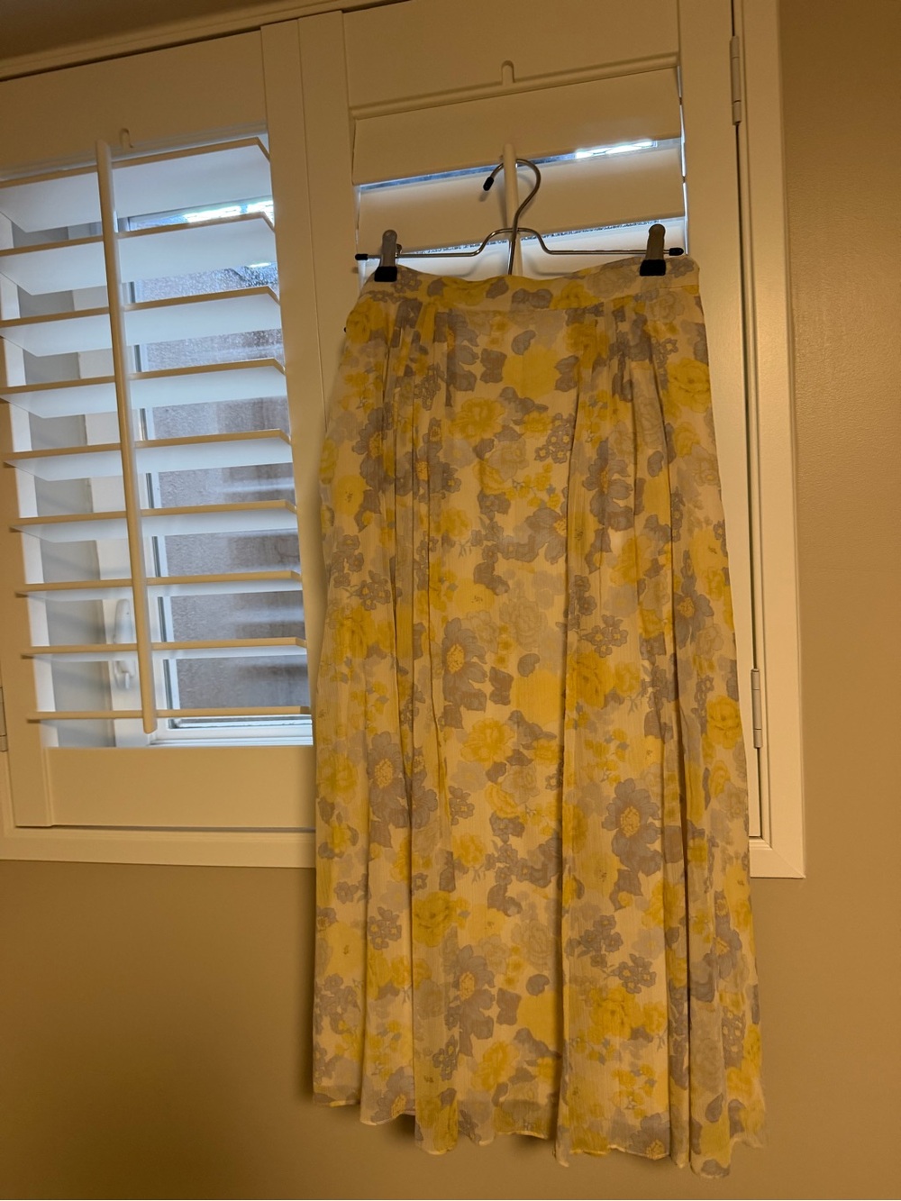 Aritzia (Little Moon) Women's Yellow Floral Maxi Skirt